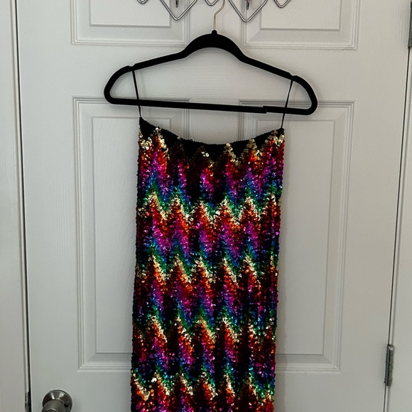 Sequin Rainbow Dress (elastic) - Picture 6 of 12